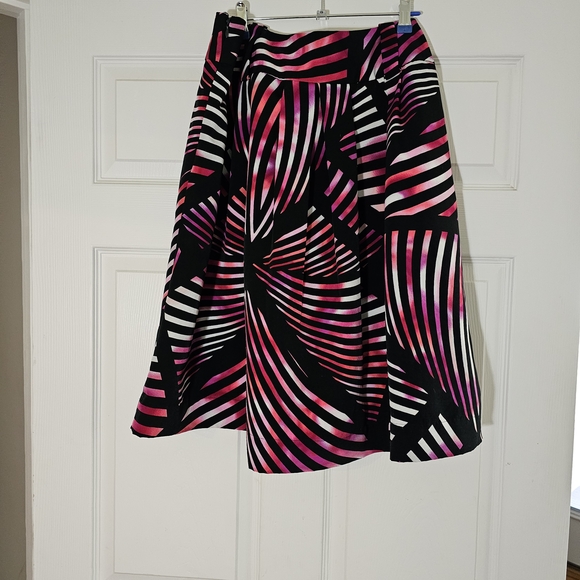 Worthington Black and Pink A-Line Skirt - Picture 2 of 5